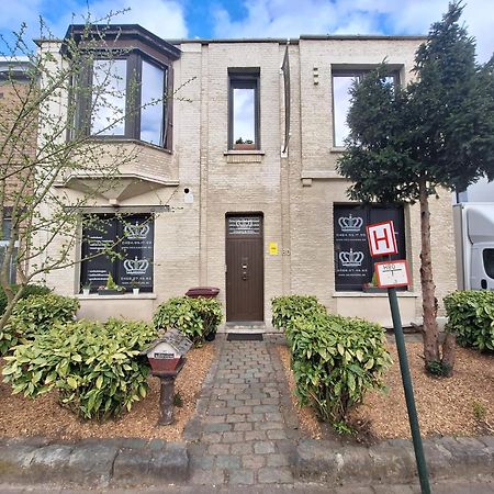 B&B De Lelie Schoten Bagian luar foto