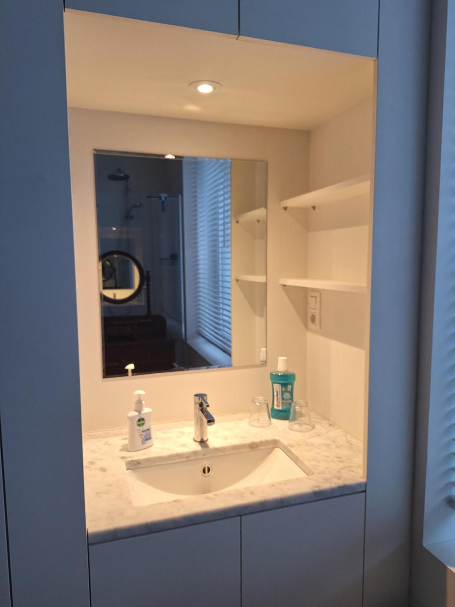 B&B De Lelie Schoten Bagian luar foto