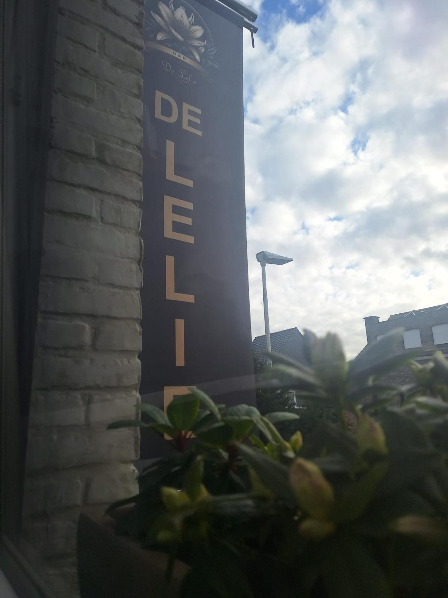 B&B De Lelie Schoten Bagian luar foto